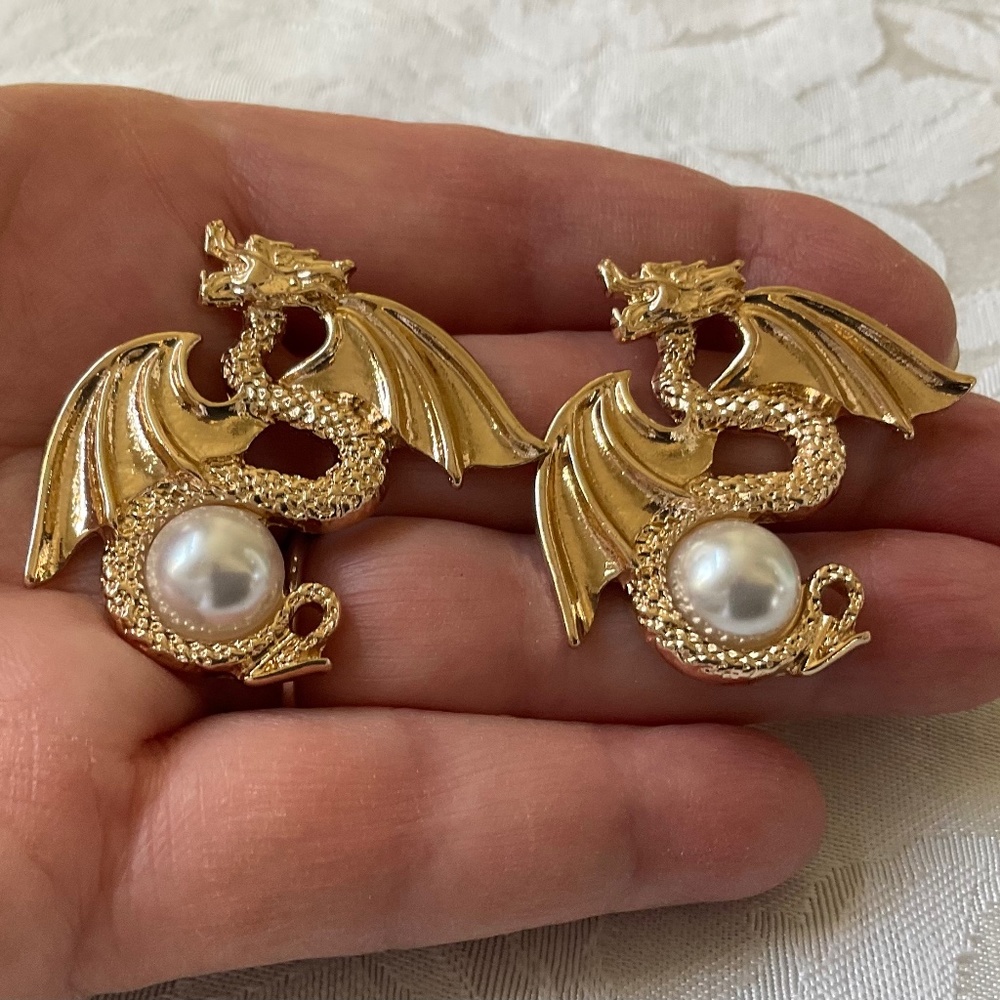 Dragon Gold Tone stud earrings with faux pearl
